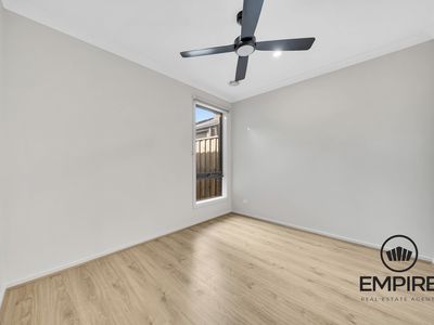 17 Myrtleford Avenue, Clyde