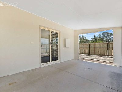 10 Senorita Parade, Urangan
