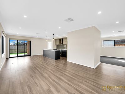 9 Lydney Street, Wyndham Vale