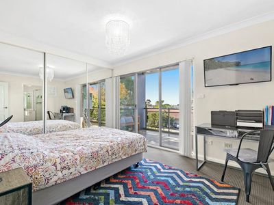 4 / 73-75 The Esplanade, Guildford