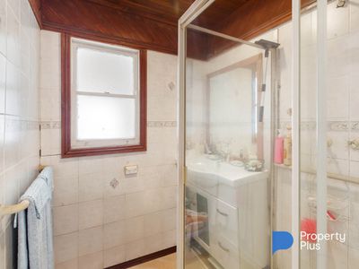 86 Lees Road, Bet Bet