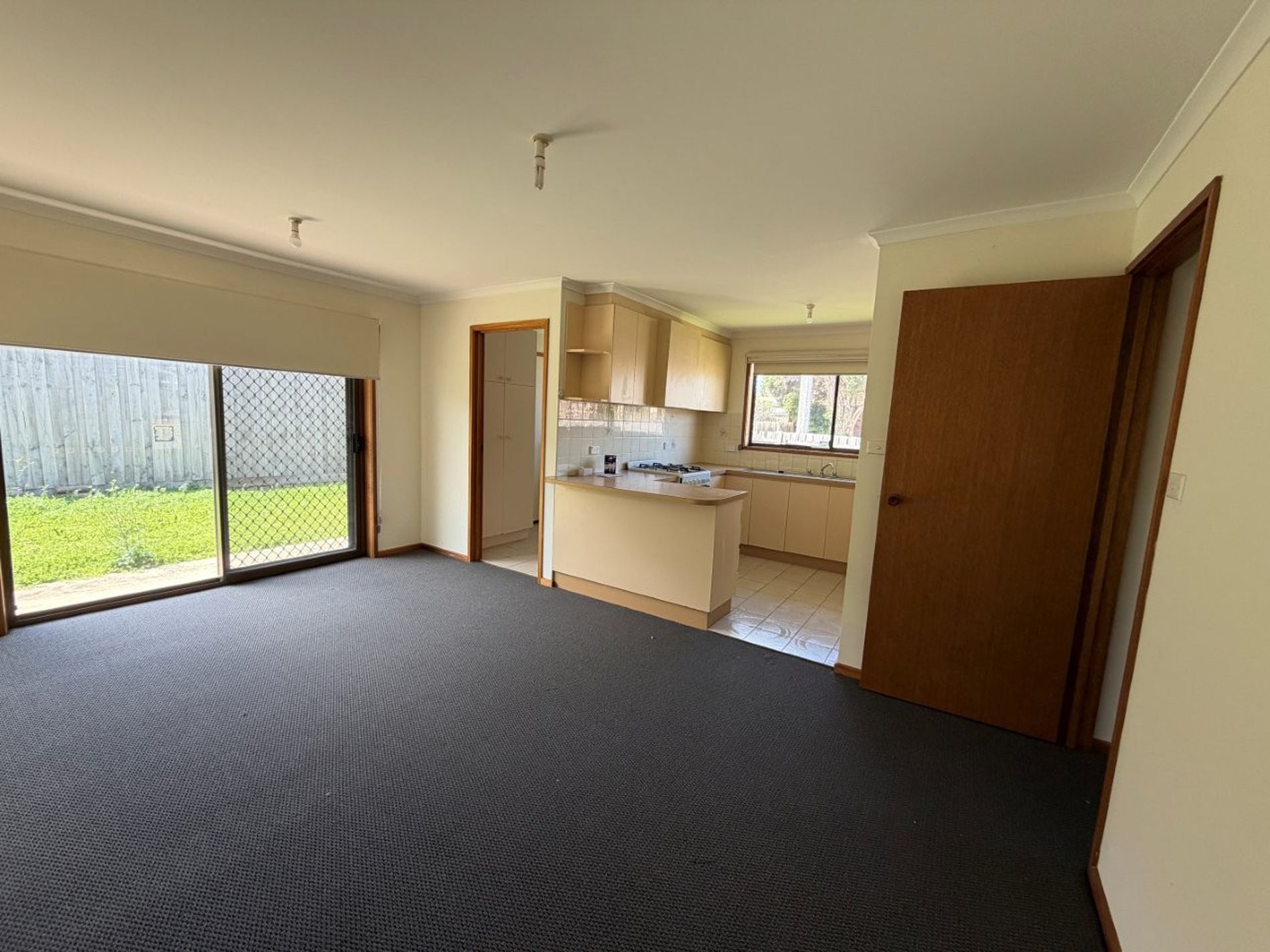 1 / 1 Canterbury Place, Werribee