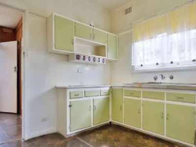 12 Notlen Street, Ringwood