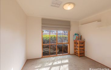 8 Hillman Court, Berwick