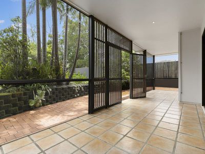 2 / 15 Doonella Street, Tewantin