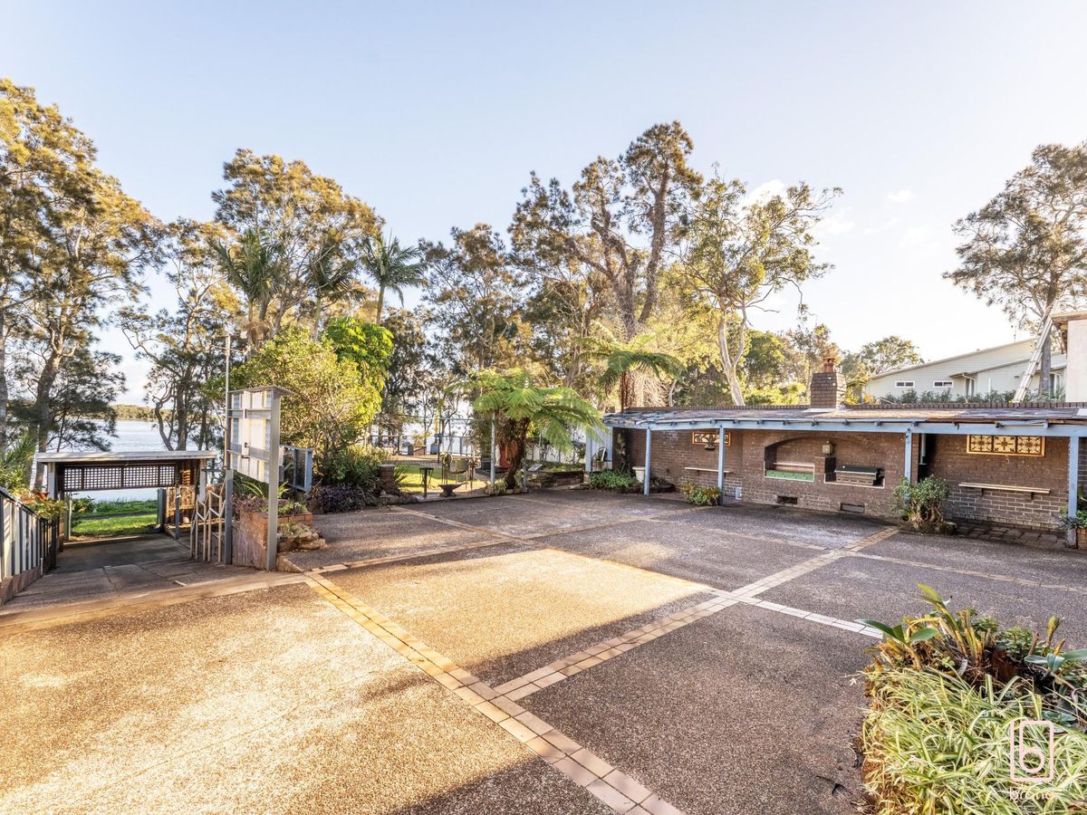 24 Diamond Head Drive, Budgewoi