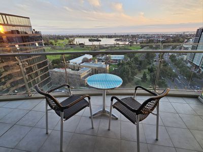 1710 / 35 Albert Road, Melbourne