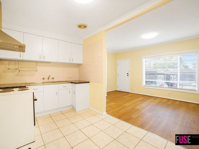 6 / 18 Gilmore Road, Queanbeyan West