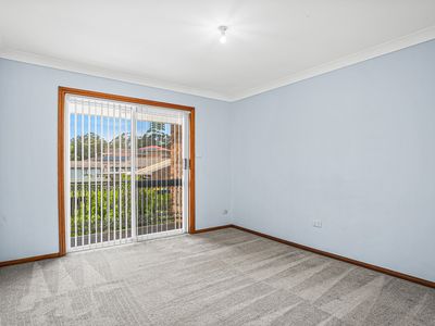 2 / 61 Minda Crescent, Oak Flats