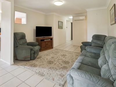 2 Leanne Close, Mcdowall