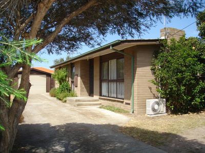 15 Newton Avenue, Bell Post Hill