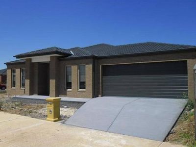 27 Tyler Crescent, Tarneit