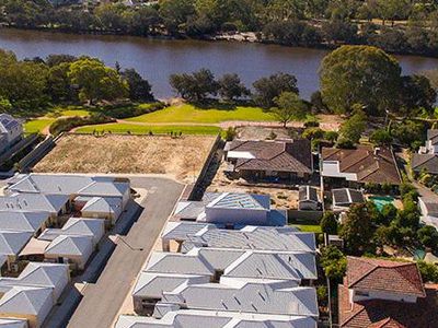 54 / 12  LODER WAY, South Guildford