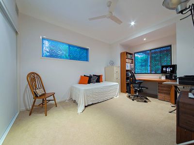 108 Petersen Street, Wynnum