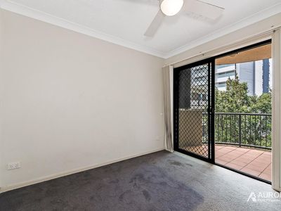 12/240 Wellington Road, Kangaroo Point