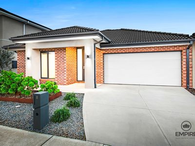 8 Pienza Road, Clyde