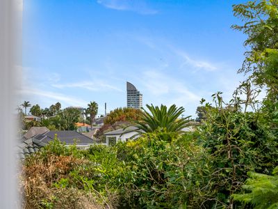 2/9A Eversleigh Road, Belmont