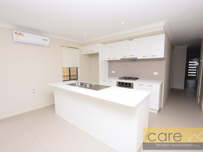 71 Rossiter Retreat, Cranbourne North