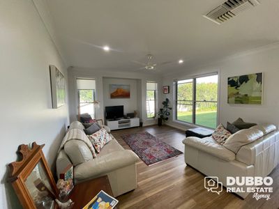 6 Ellenborough Avenue, Dubbo