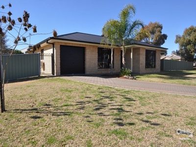 18 Page Avenue, Dubbo
