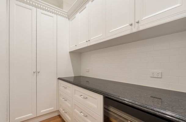 8 Arbroath Court, Greenvale