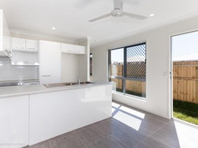 2 / 35 Kevin Mulroney Drive, Flinders View