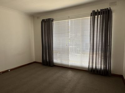 6 / 5 Raglan Street, Newtown