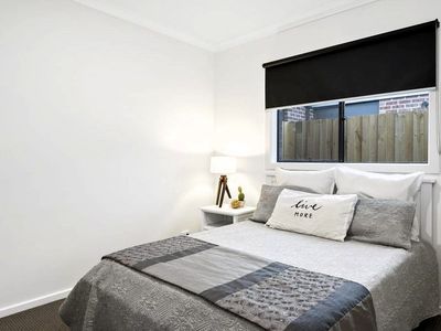 20 Eshal Crescent, Wyndham Vale