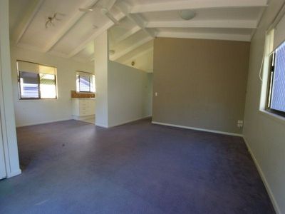 7 Pine Ave, Tewantin