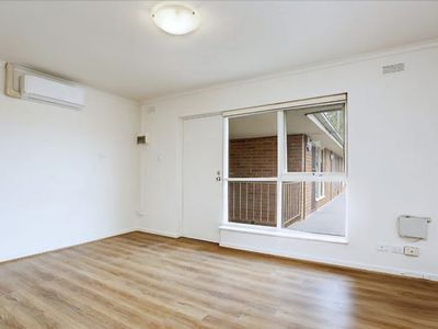 17 / 1 Hatfield Court, West Footscray