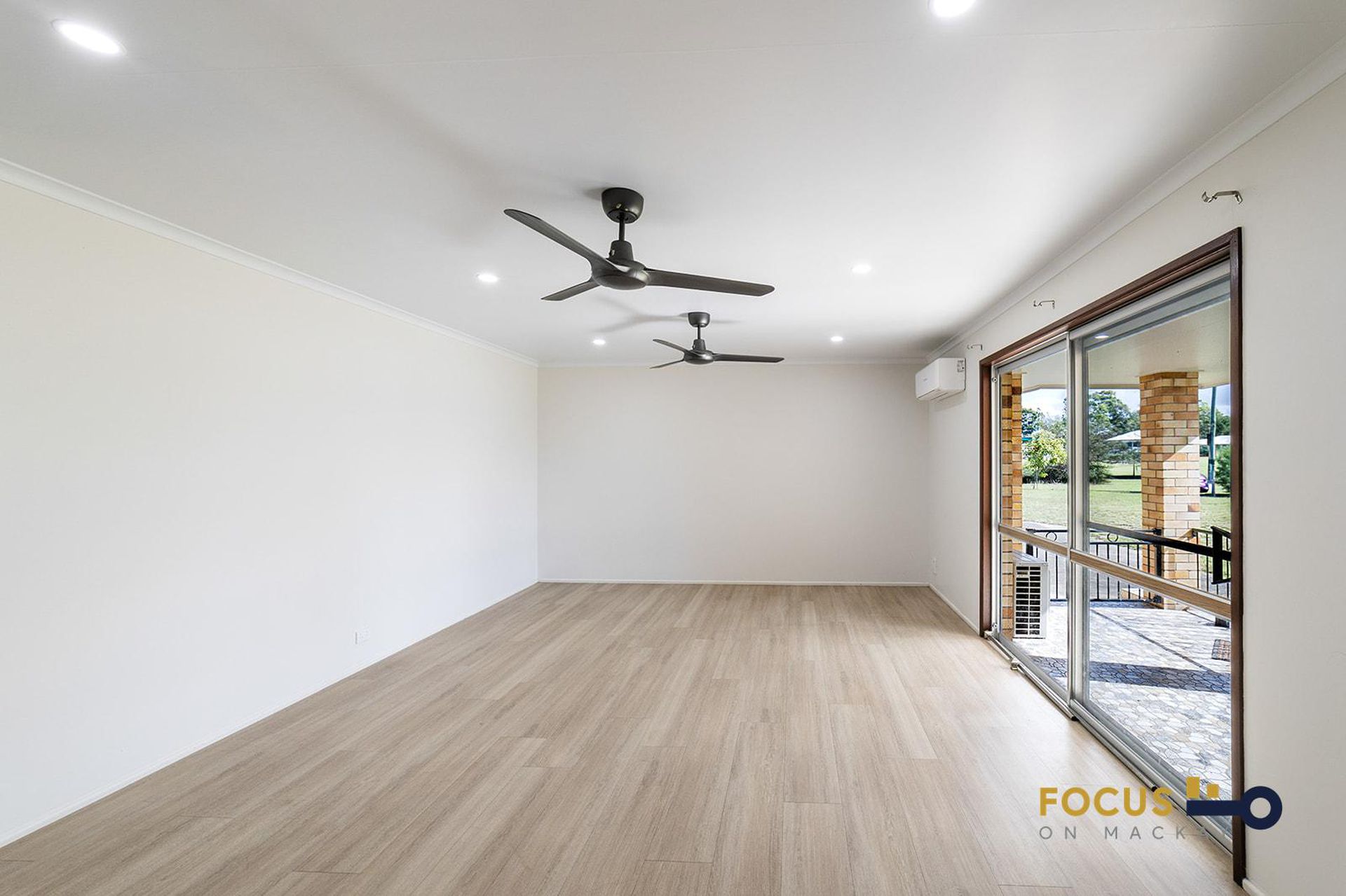 126 Beach Rd, Sarina