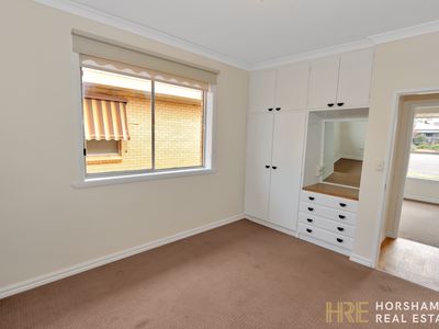 1 / 5 Wilson Street, Horsham