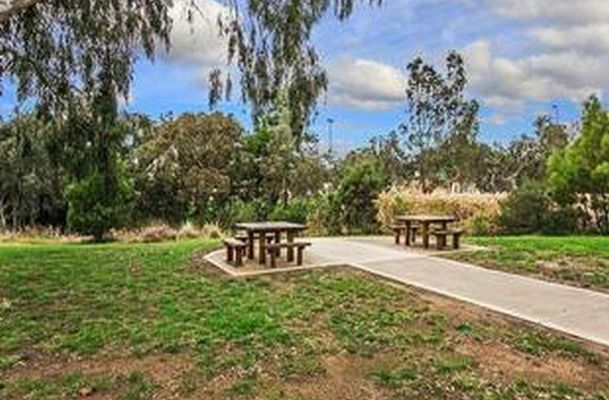 5 Peas Hill Court, Attwood