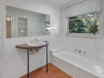 5 Field Street, Narooma