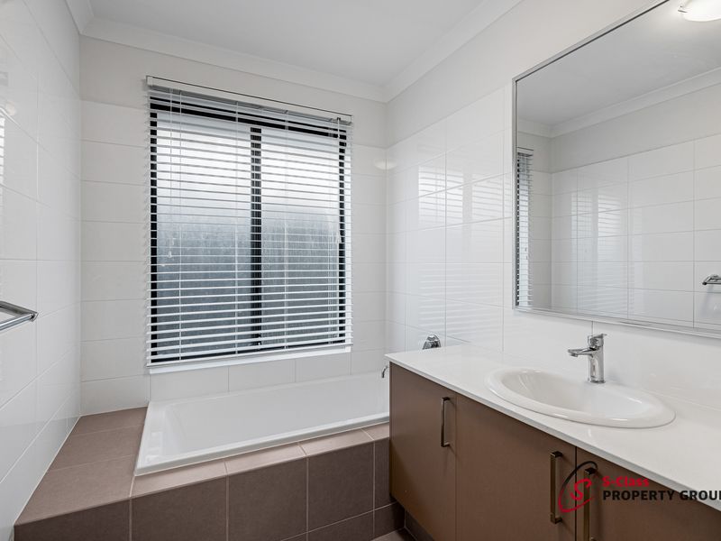 1 Potala Approach, Baldivis