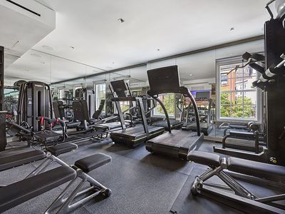 146 Waverly Place, New York, NY 10014, International