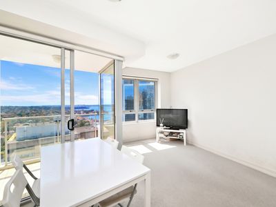 2009 / 79-81 Berry Street, North Sydney