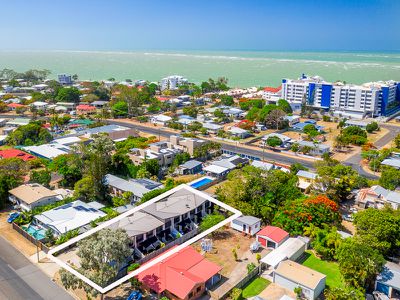 4 / 52 Shell Street, Urangan