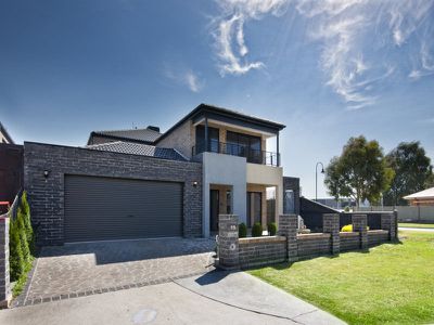 18 Hopegood Place, Lynbrook