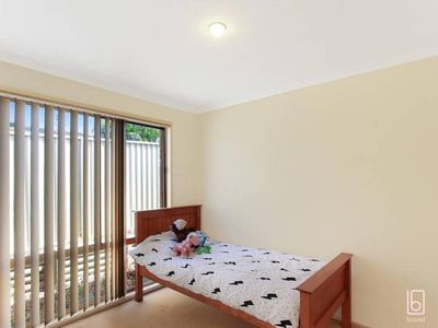 17 Lenola Crescent, Blue Haven