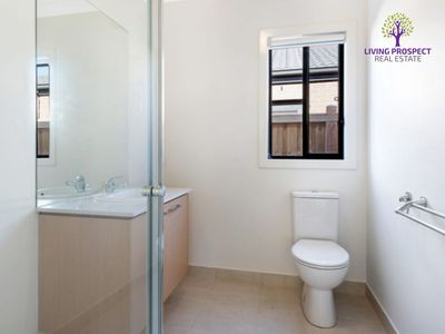 185 Saltwater Promenade, Point Cook