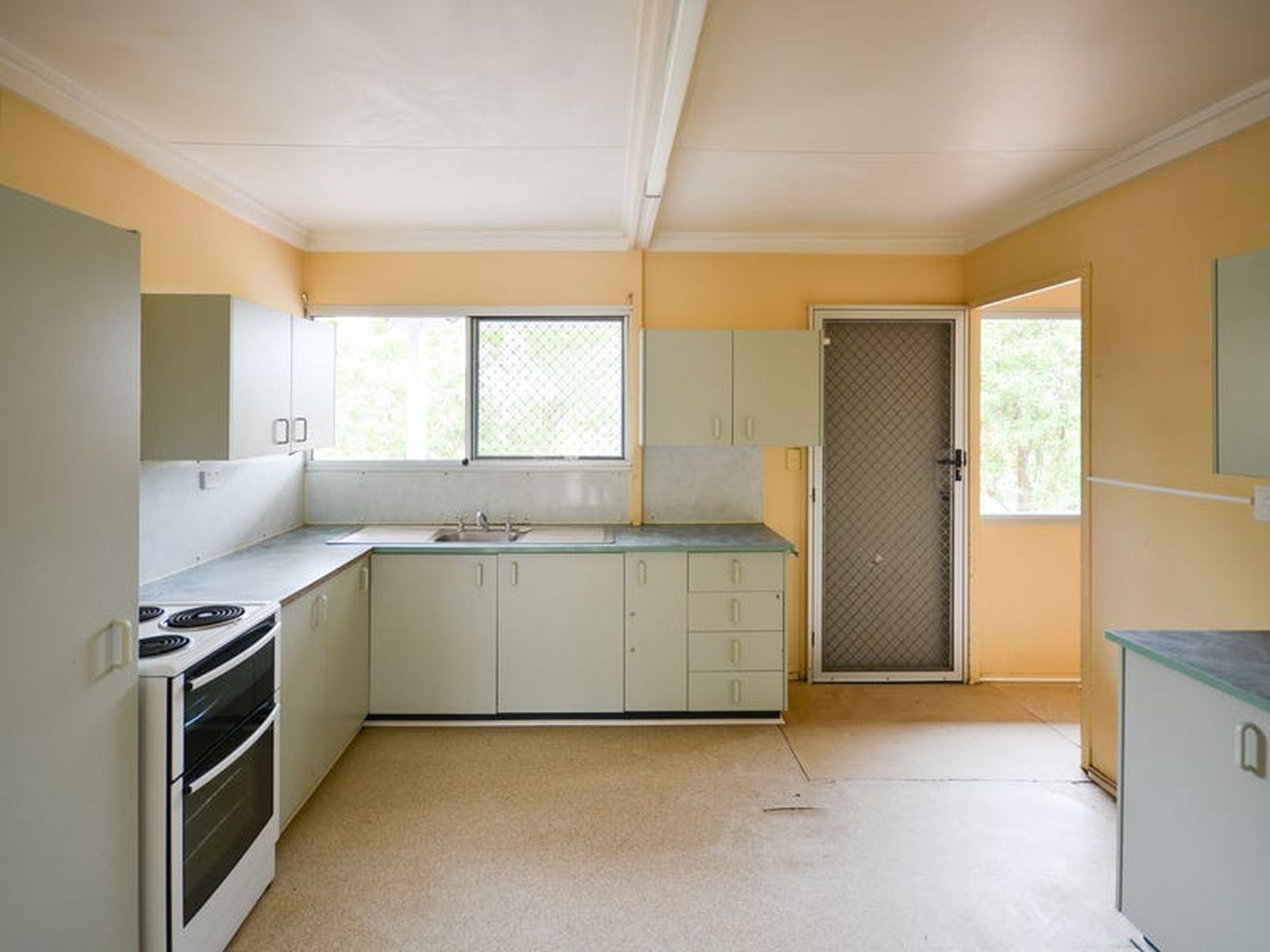 81 Redbank Plains Road, Goodna