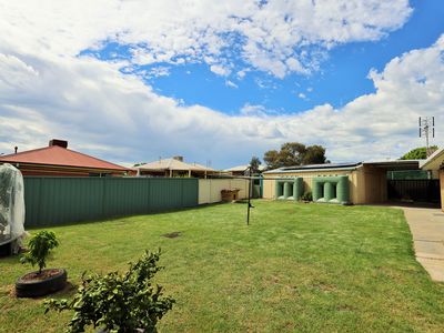 7 Wallaby Avenue, Kangaroo Flat