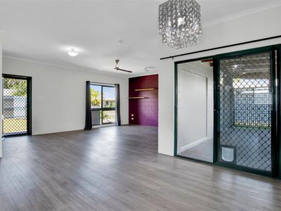 31 Cracknell Rd, White Rock