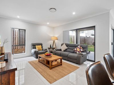 11 Paragon Street, Rochedale