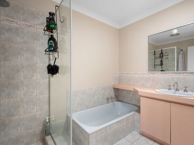 19B Rainsford Loop, Boulder