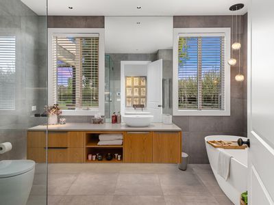 19 Hammet Place, Macedon