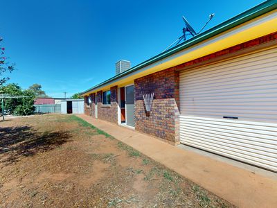 105 Oak Crescent, Narromine
