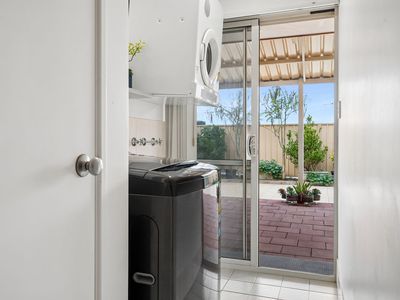 56 Cheltenham Loop, Bertram