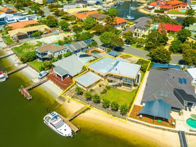 11 Lindsay Parade, Paradise Point